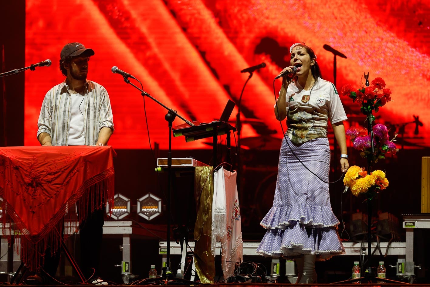 El dúo fue coreado por los asistentes.